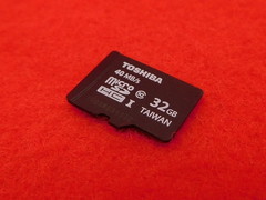 microSDカード(32GB)(汎用品)