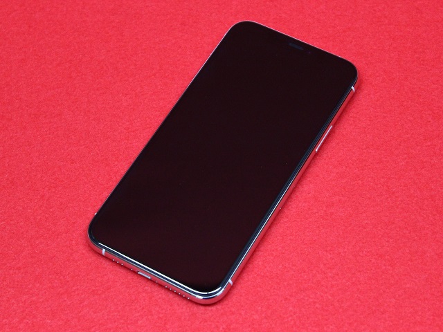 iPhone 11 Pro 64GB シルバー｜テルワールド（中古美品ビジネスフォン 