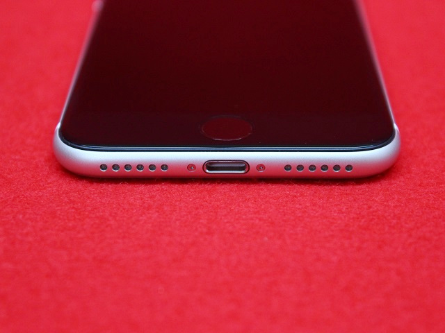 iPhone SE (第2世代) 64GB ホワイト｜テルワールド（中古美品ビジネス 